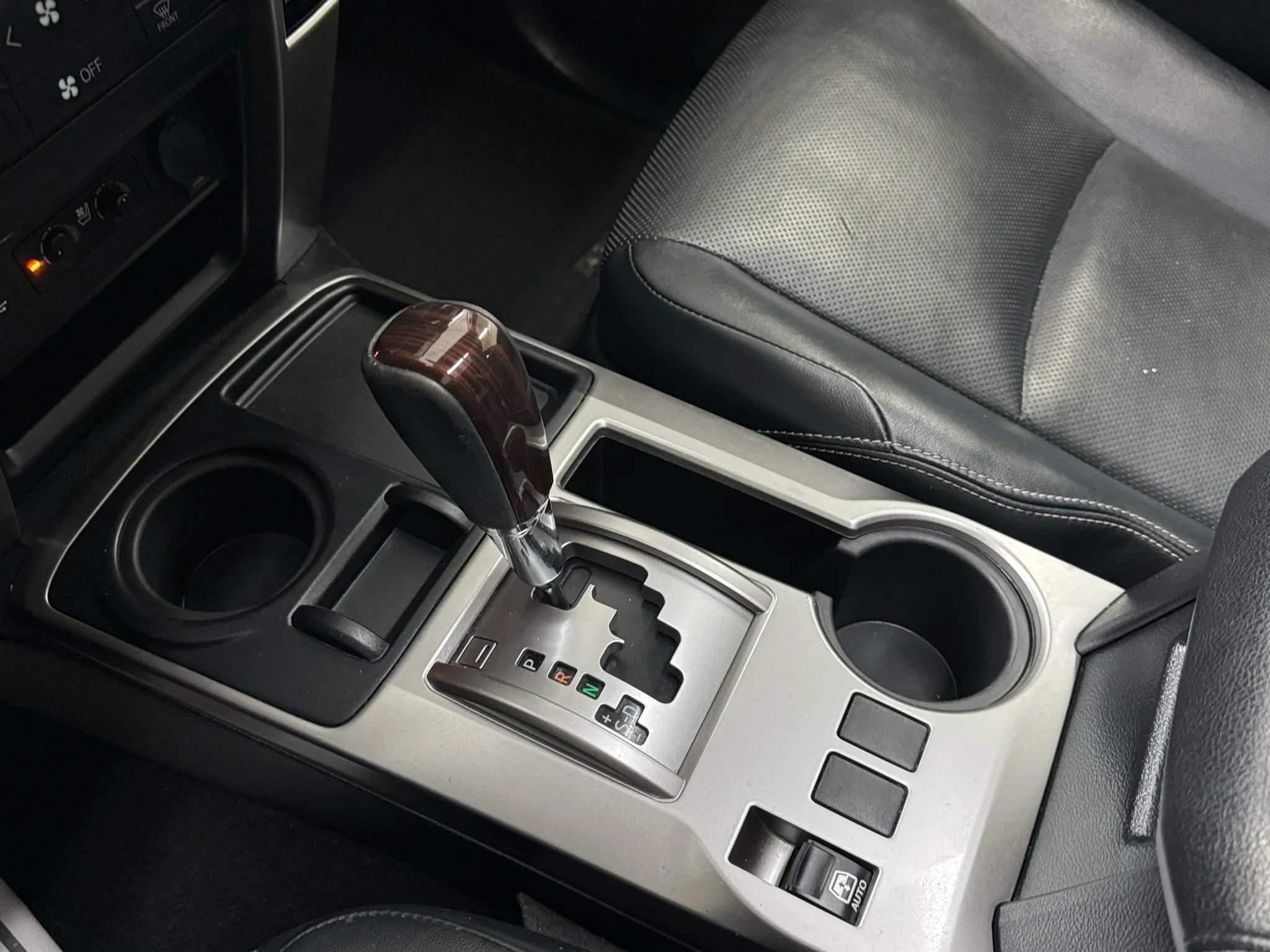 Used 2020 Toyota 4Runner Limited image 30