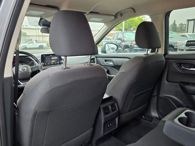 Used 2025 Nissan Rogue SV image 20