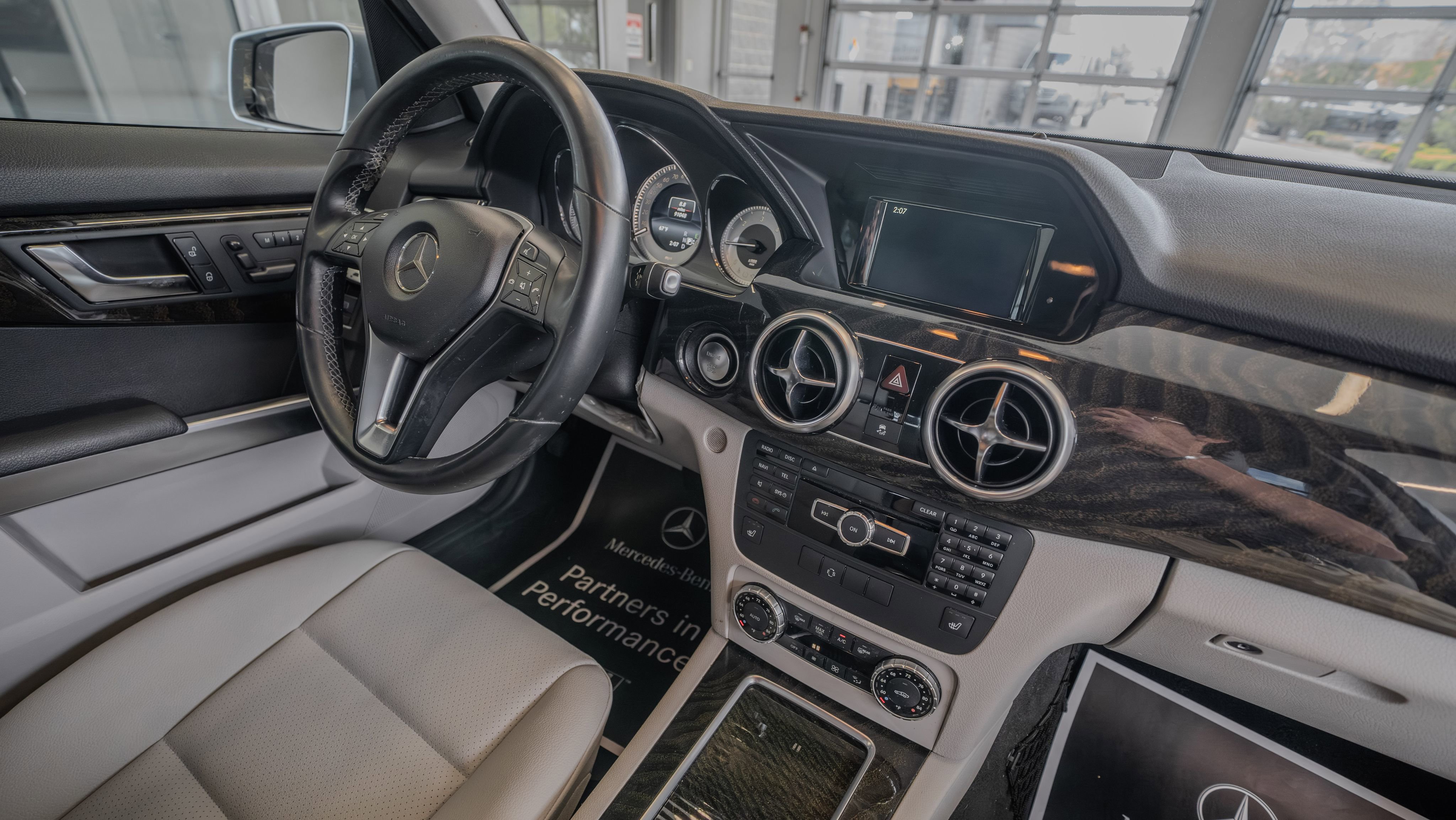 Used 2015 Mercedes-Benz GLK 250 BlueTEC 4MATIC image 19