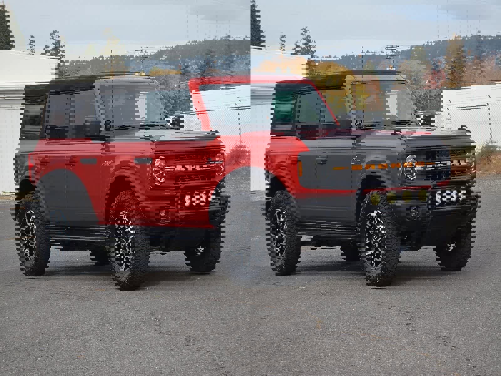 Used 2022 Ford Bronco Black Diamond image 9