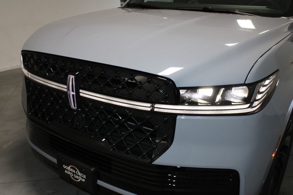 New 2025 Lincoln Navigator Reserve w/ Jet Appearance Package image 69