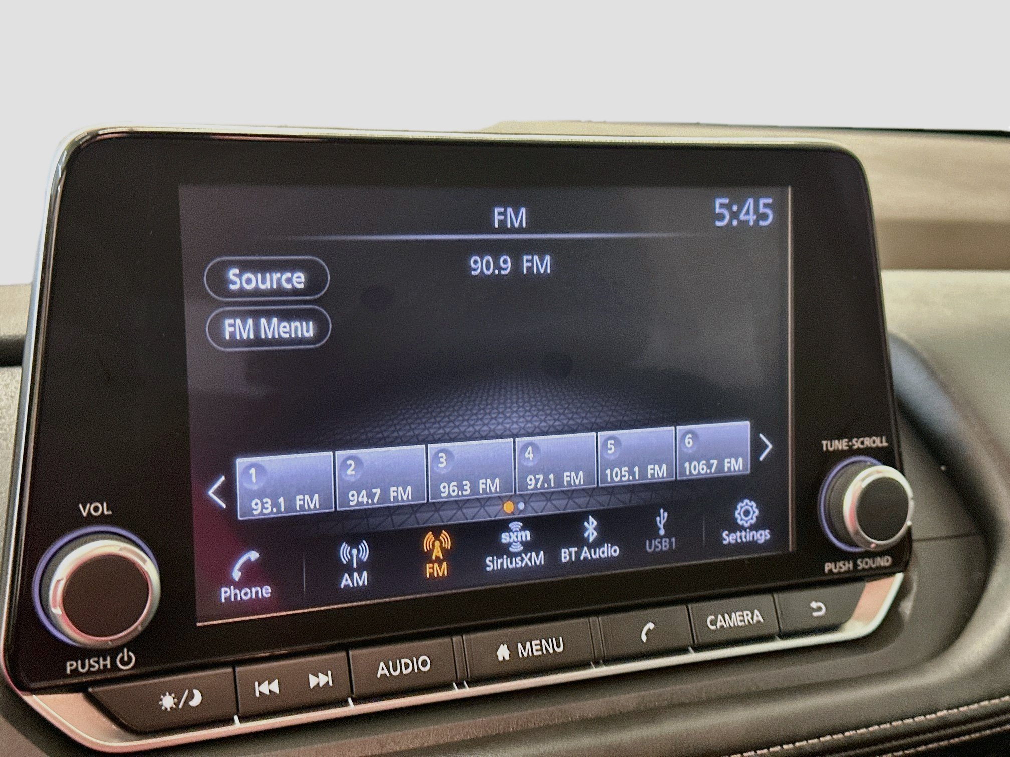 Used 2023 Nissan Rogue S AWD/4WD image 21