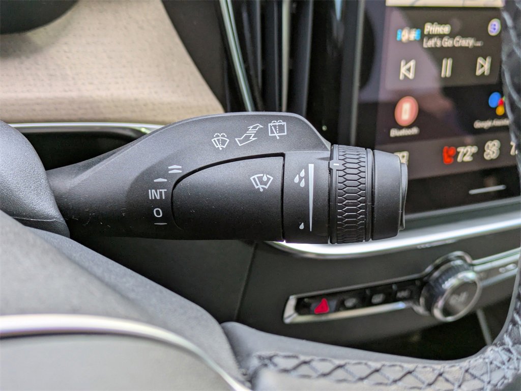 Used 2026 Volvo XC90 B6 Ultra w/ Lounge Package image 39