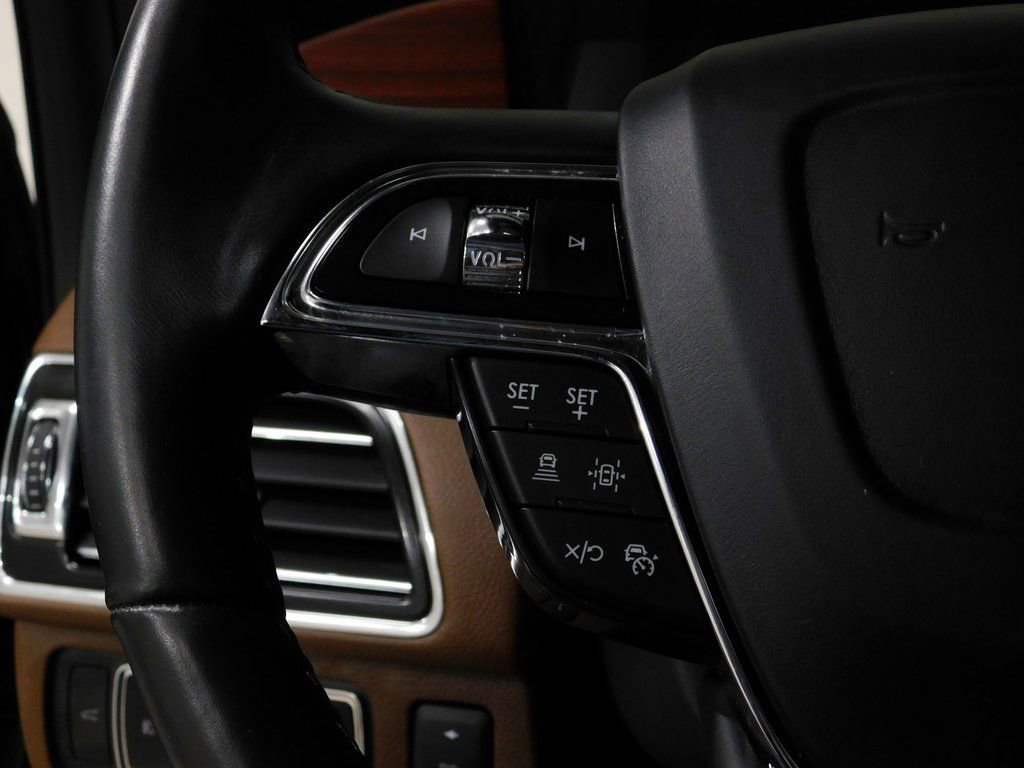 Used 2024 Lincoln Navigator L Reserve w/ Equipment Group 201A image 40
