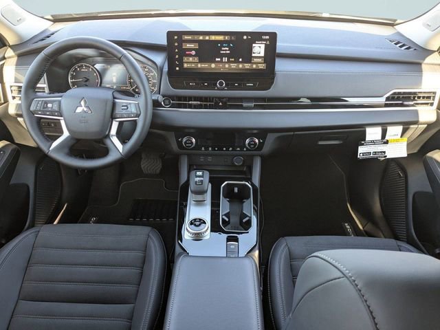New 2026 Mitsubishi Outlander SE FWD image 13