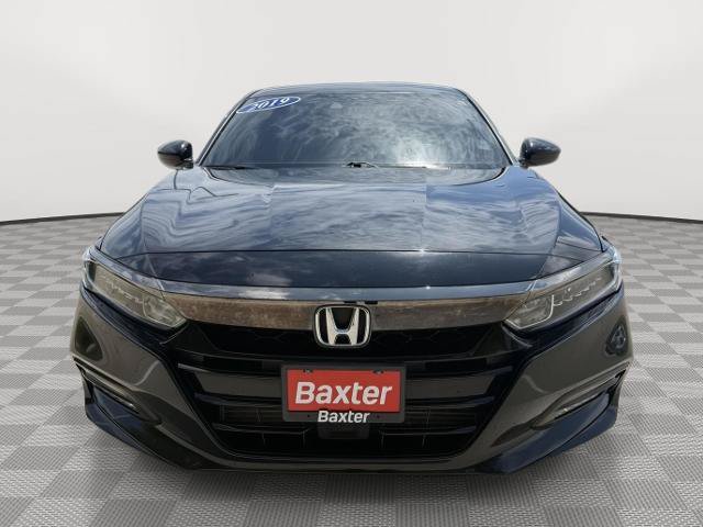 Used 2019 Honda Accord Sport image 2