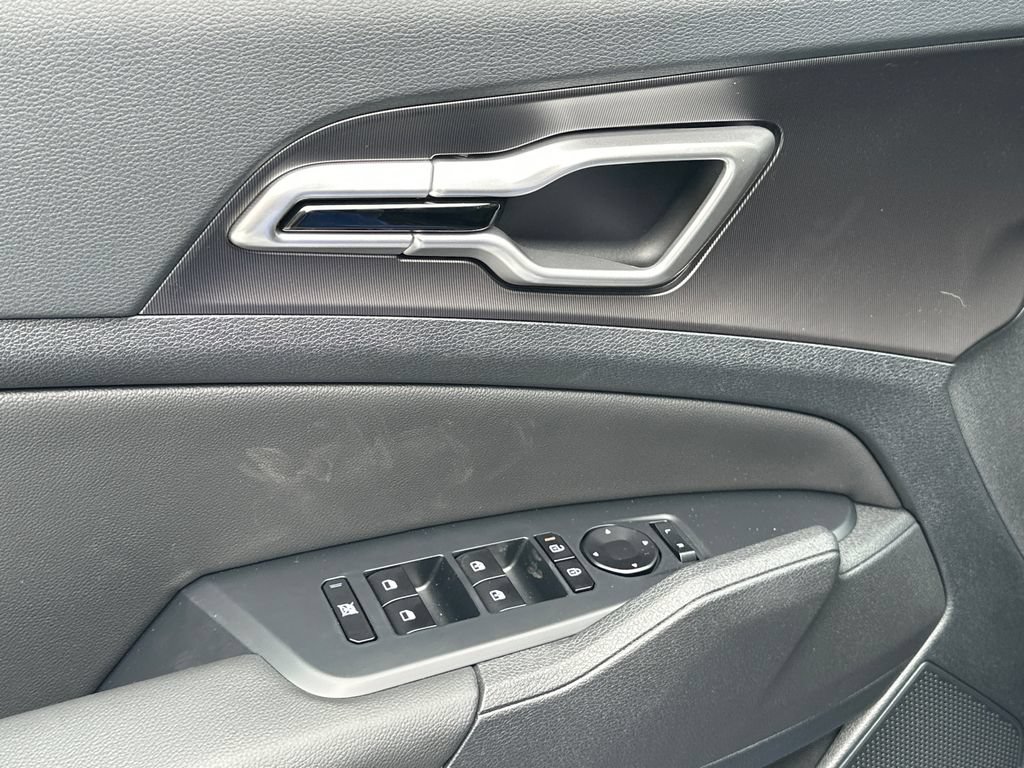 New 2026 Kia Sportage EX FWD image 19