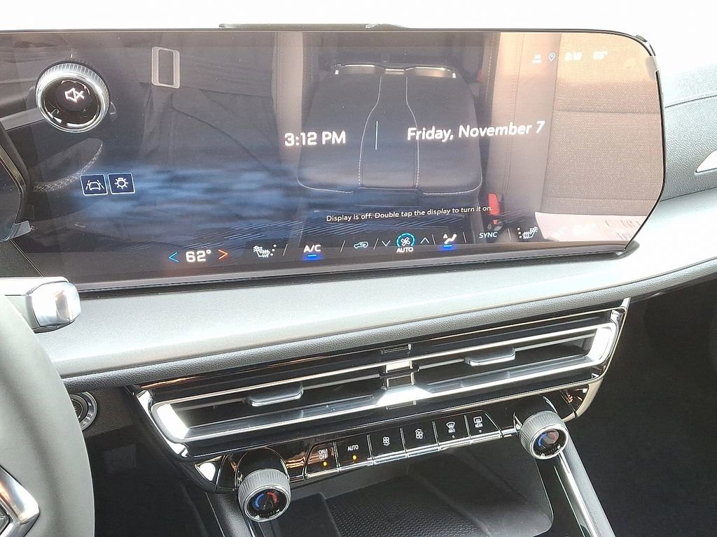 New 2026 Chevrolet Traverse LT image 8