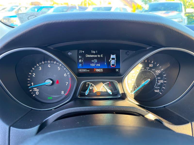 Used 2016 Ford Focus SE w/ SE Sport Package FWD image 10