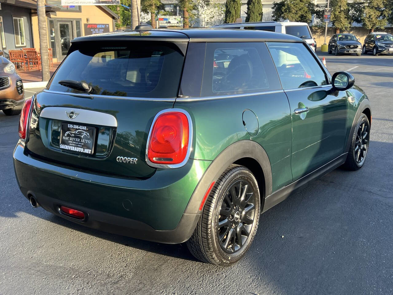 Used 2014 MINI Cooper 2-Door Hardtop image 7