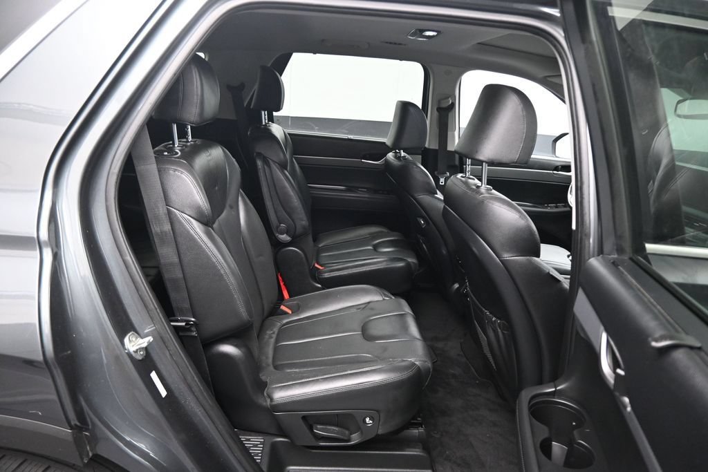 Used 2022 Hyundai Palisade SEL w/ Premium Package FWD image 10