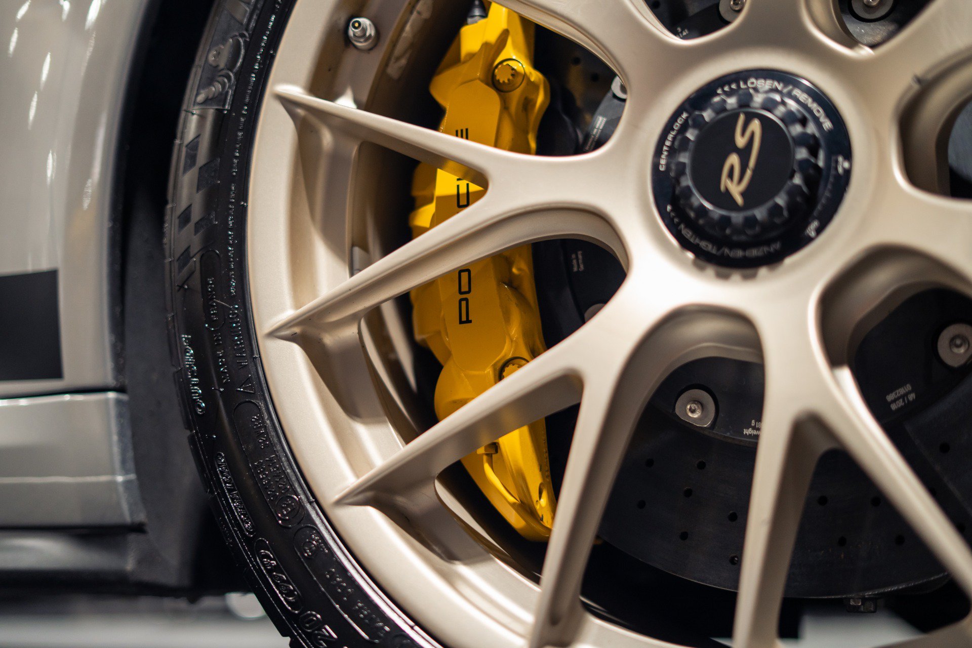 Used 2019 Porsche 911 GT3 RS RWD image 19