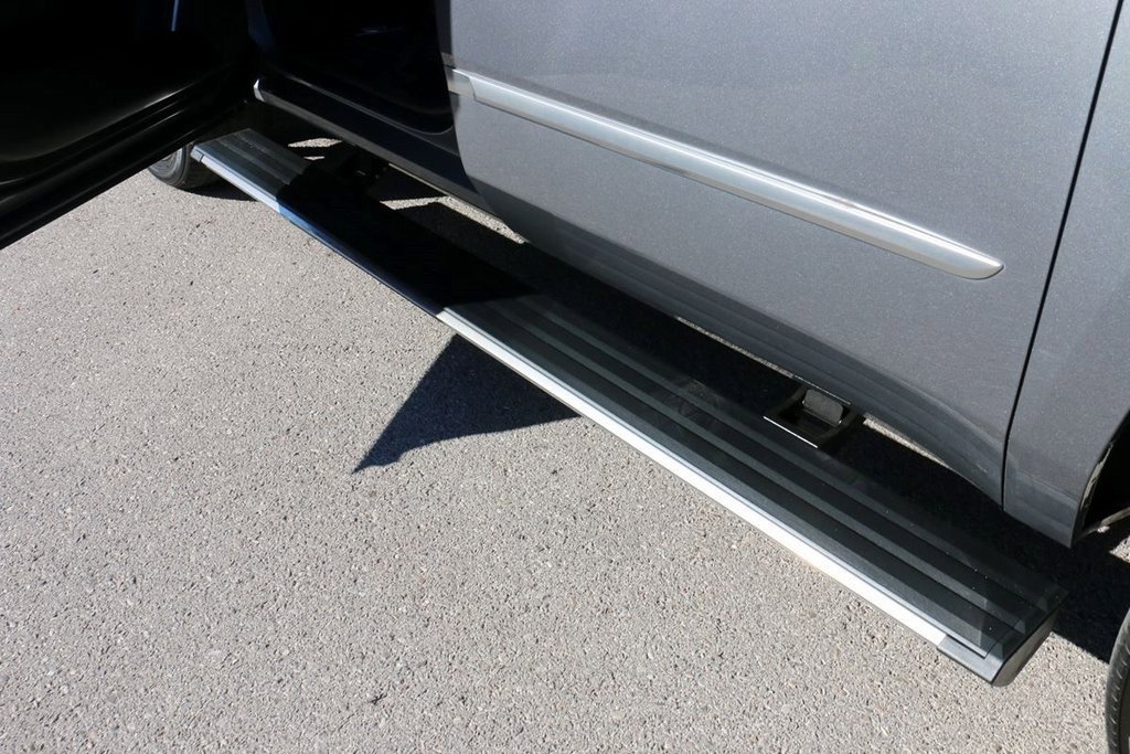 Used 2020 Cadillac Escalade ESV Premium Luxury image 13