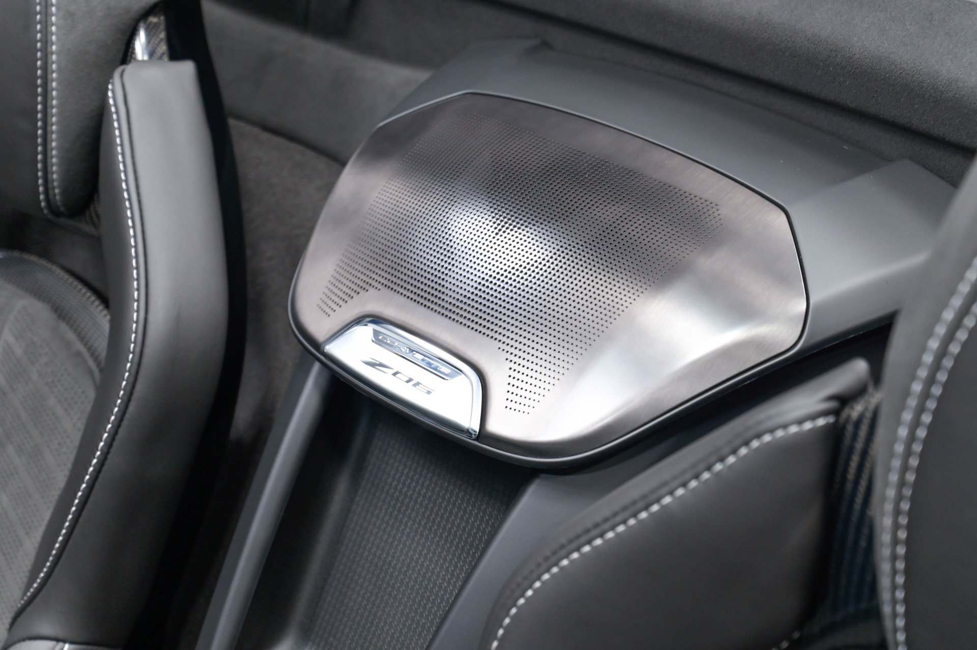 Used 2025 Chevrolet Corvette Z06 RWD image 11