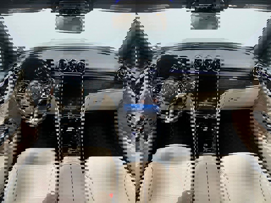 Used 2022 Mercedes-Benz C 300 4MATIC Sedan image 30