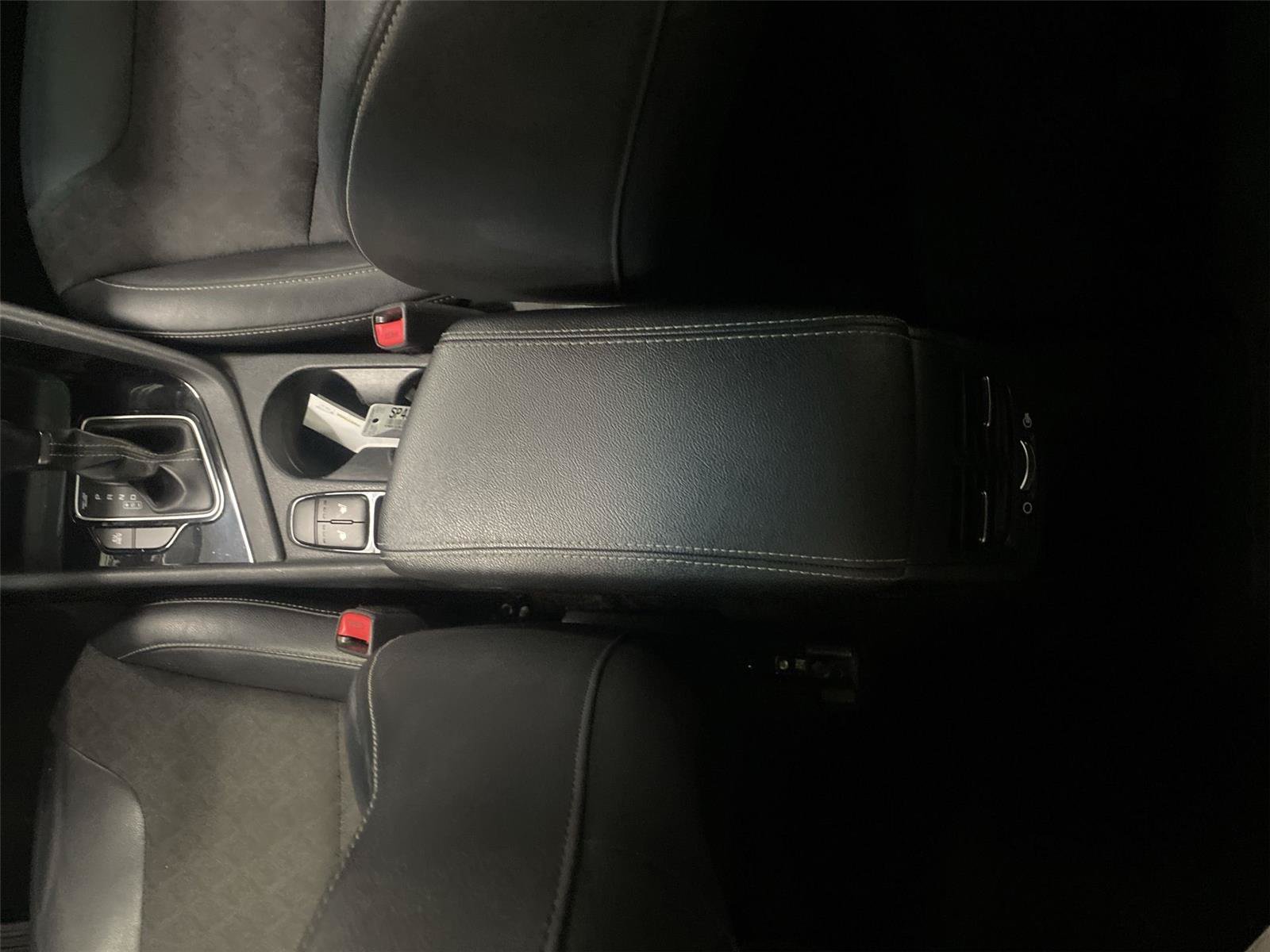 Used 2020 Kia Niro EX FWD image 25