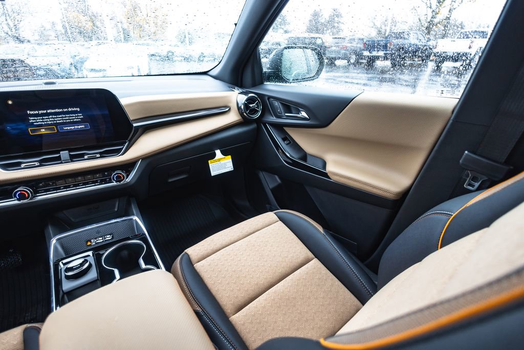 New 2026 Chevrolet Equinox ACTIV w/ Convenience Package III image 19