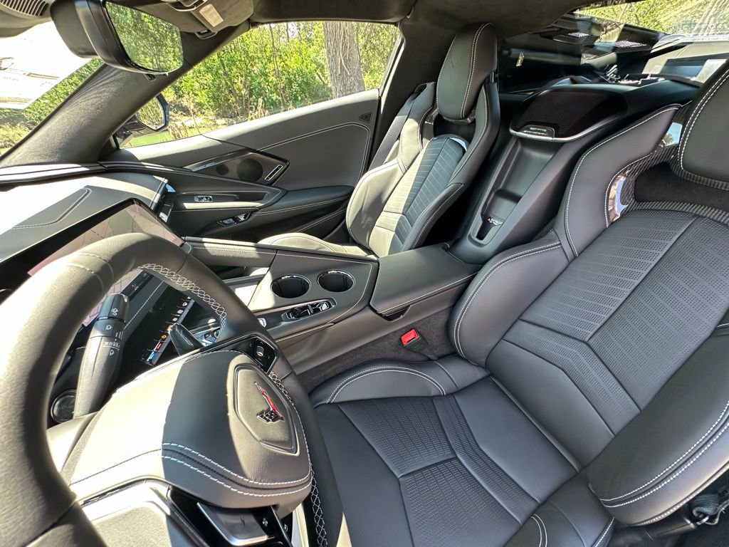 New 2026 Chevrolet Corvette Stingray Premium Cpe w/ Stealth Interior Trim Package RWD image 25