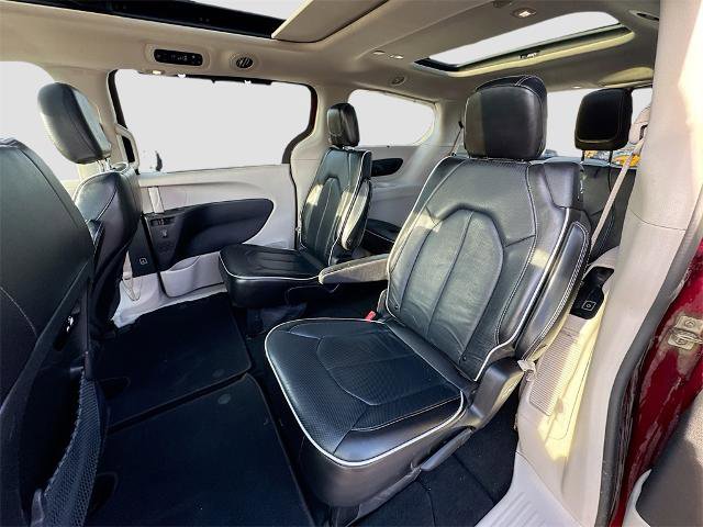 Used 2021 Chrysler Pacifica Limited image 20