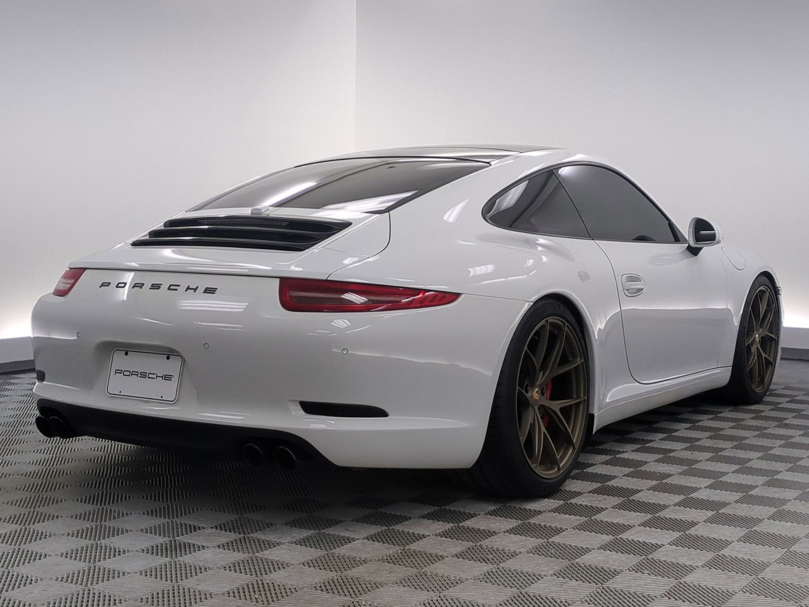 Used 2014 Porsche 911 Carrera S RWD image 9