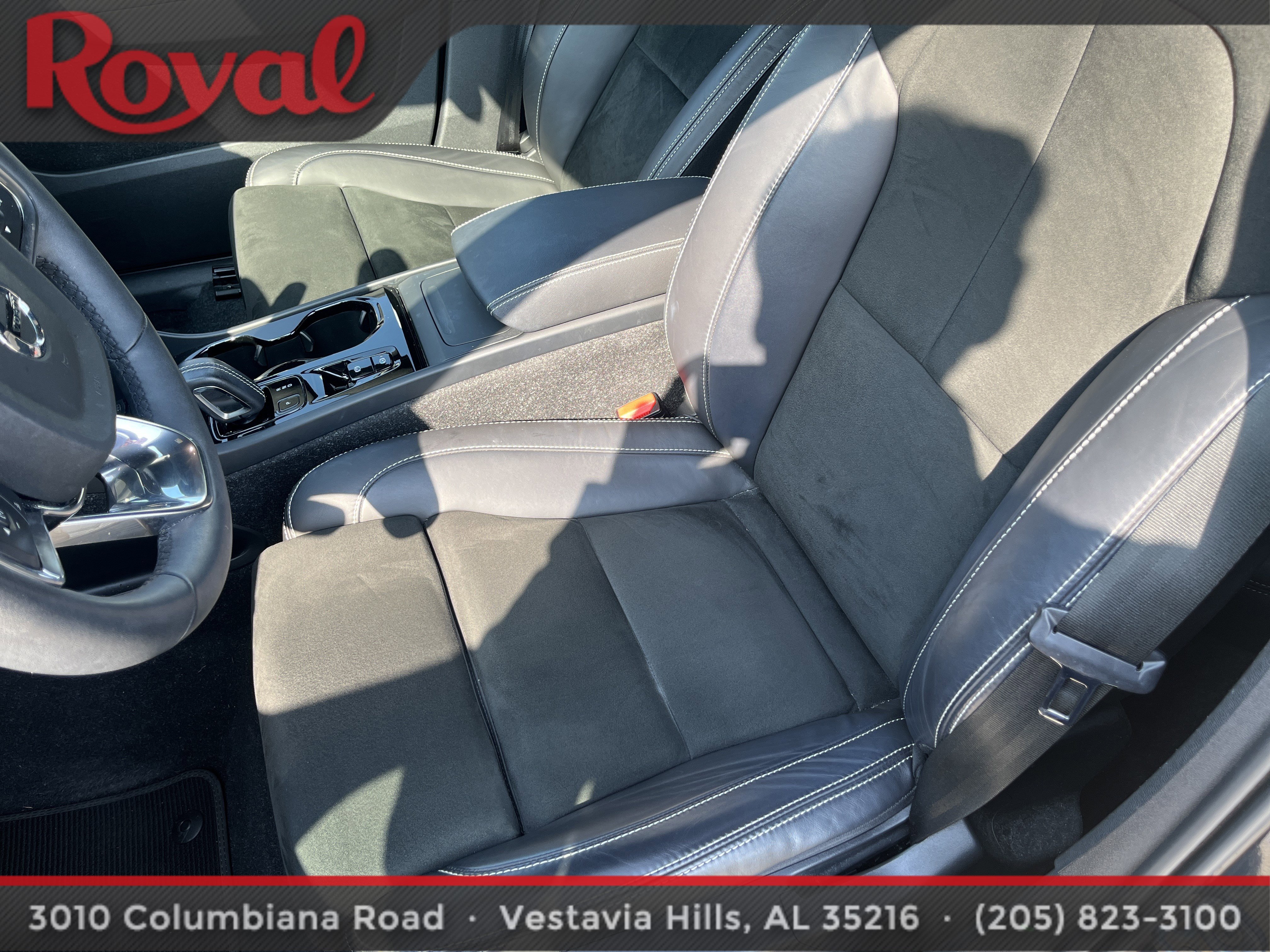 Certified 2022 Volvo XC40 T5 R-Design image 22