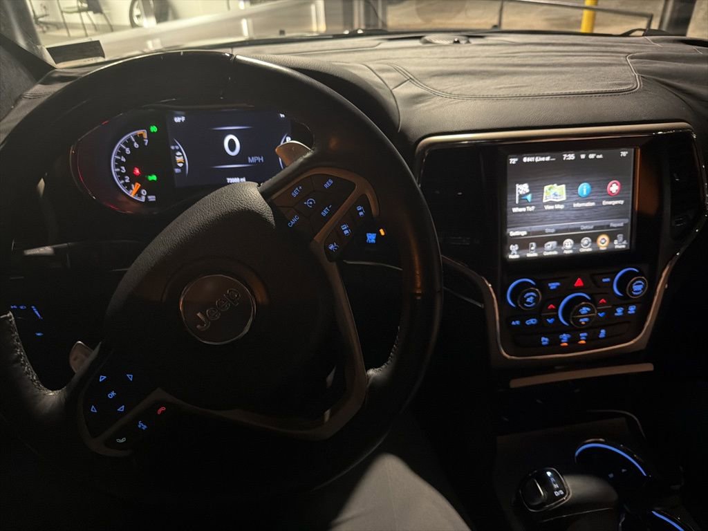 Used 2014 Jeep Grand Cherokee Summit image 16