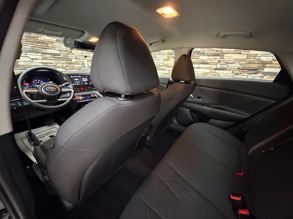 Certified 2023 Hyundai Elantra SEL FWD image 38