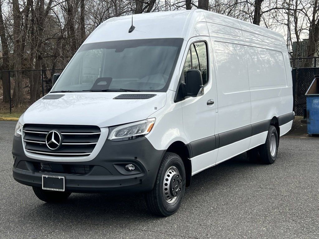 New 2026 Mercedes-Benz Sprinter 4500 image 9