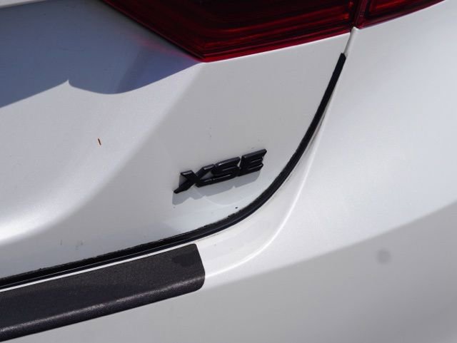 Used 2021 Toyota Camry XSE w/ Blackout Package (TMS) FWD image 10