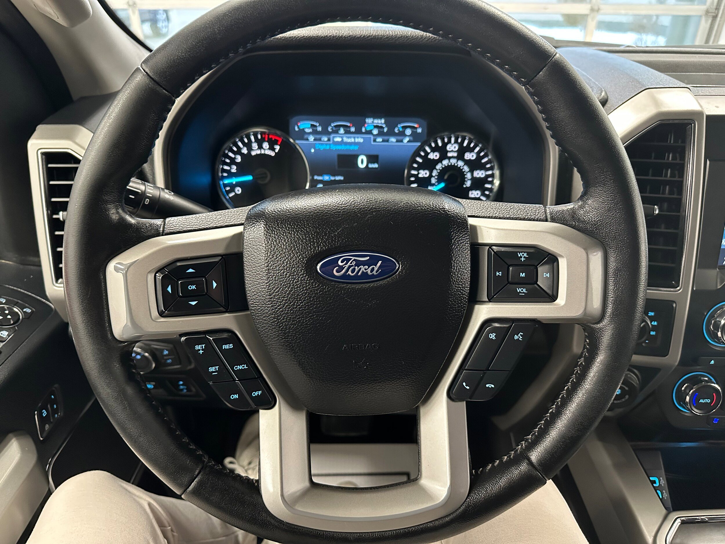 Used 2018 Ford F150 Lariat image 21