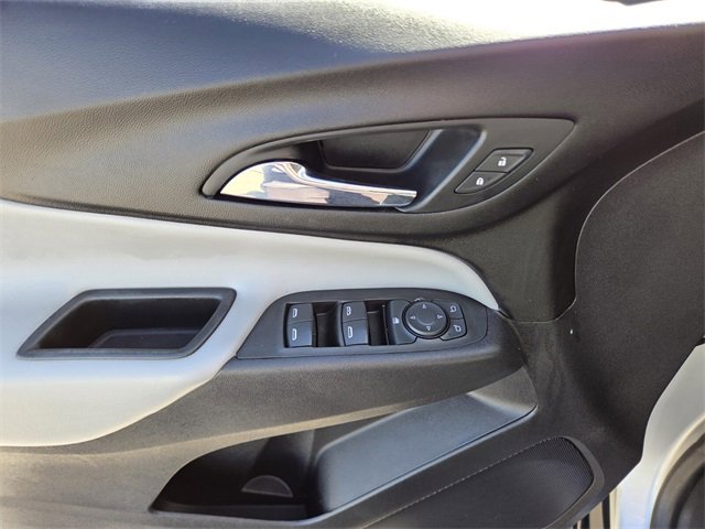 Used 2020 Chevrolet Equinox LS image 17