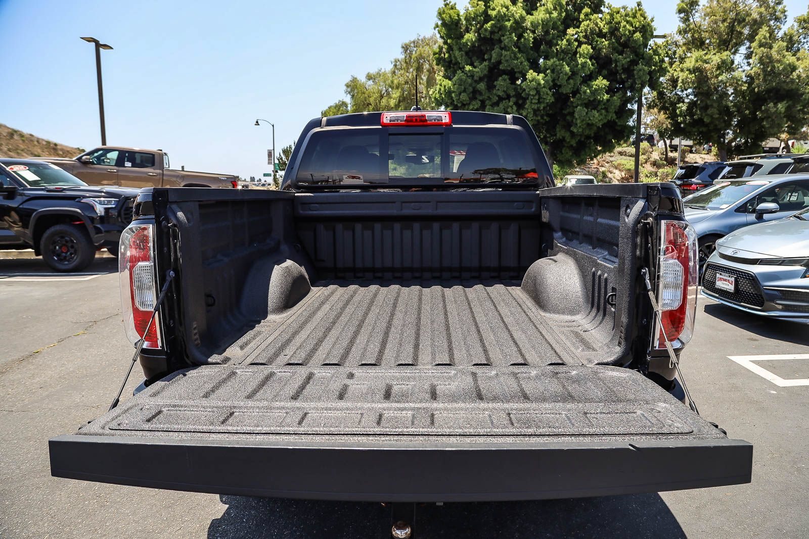 Used 2022 GMC Canyon Elevation w/ Trailering Package AWD/4WD image 26