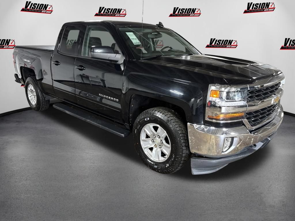 Used 2017 Chevrolet Silverado 1500 LT w/ All Star Edition AWD/4WD image 3