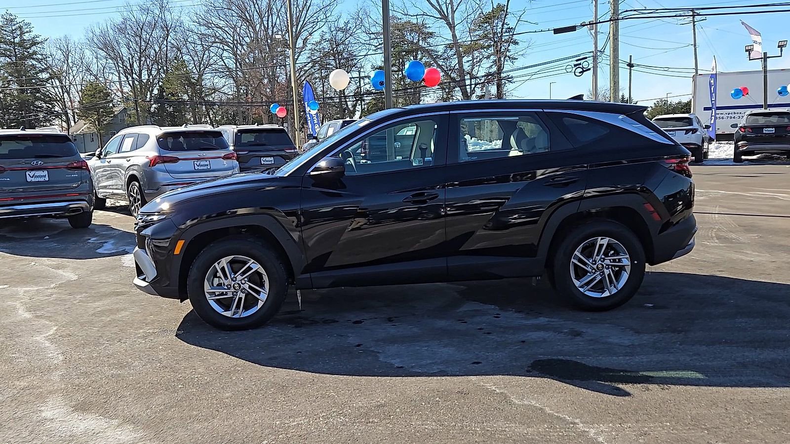 Used 2025 Hyundai Tucson SE AWD/4WD image 5