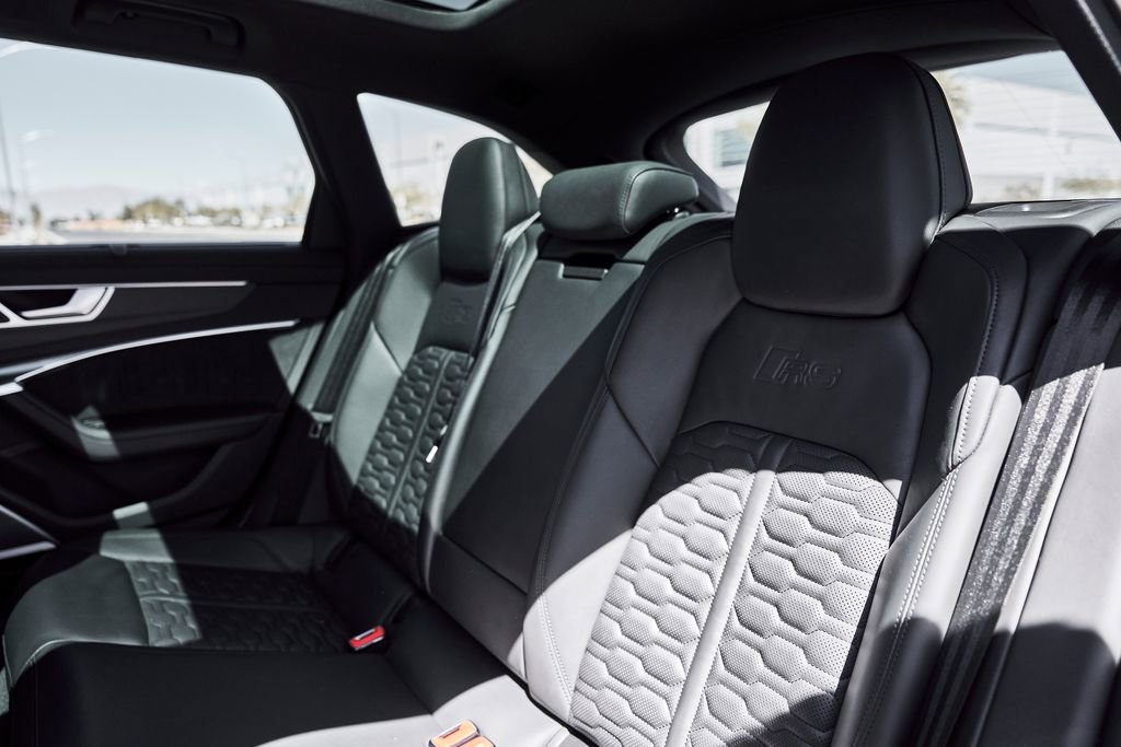 Used 2022 Audi RS 6 image 52