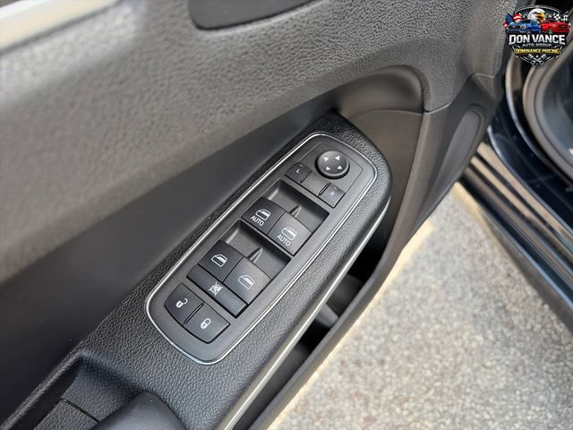 Used 2022 Chrysler 300 S w/ Safetytec Plus Group RWD image 12