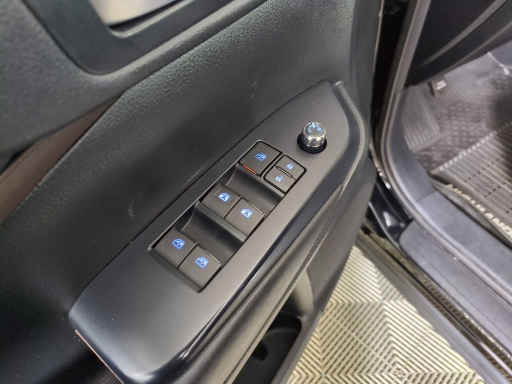 Used 2017 Toyota Highlander XLE w/ Protection Package #3 image 13