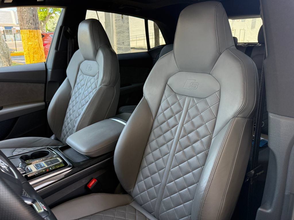 Used 2021 Audi SQ8 Premium Plus w/ Driver Assistance Package AWD/4WD image 10