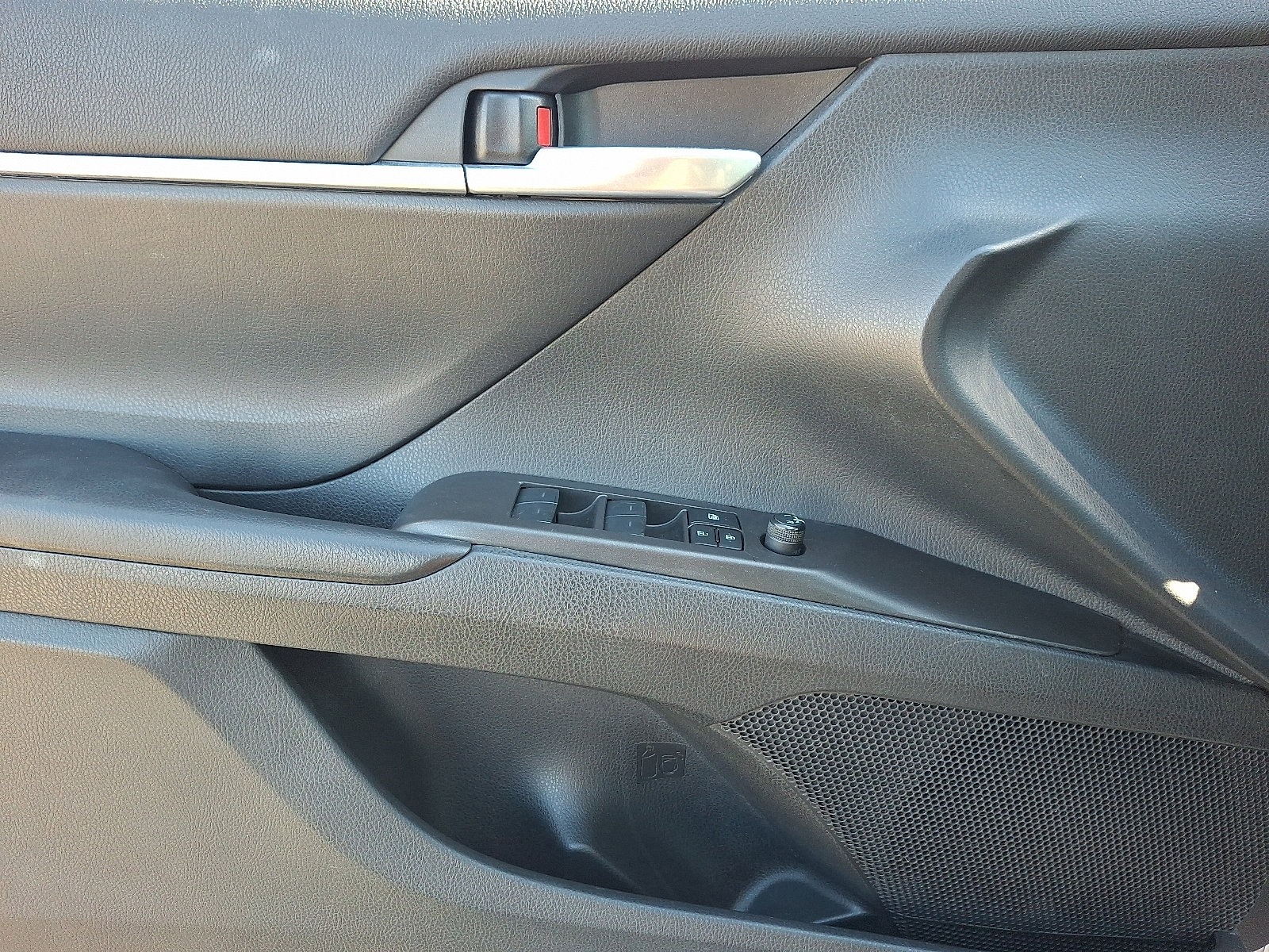 Certified 2023 Toyota Camry SE image 13