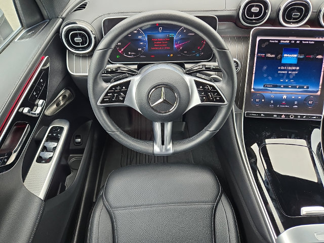Used 2024 Mercedes-Benz GLC 300 4MATIC w/ Advanced USB Package image 11