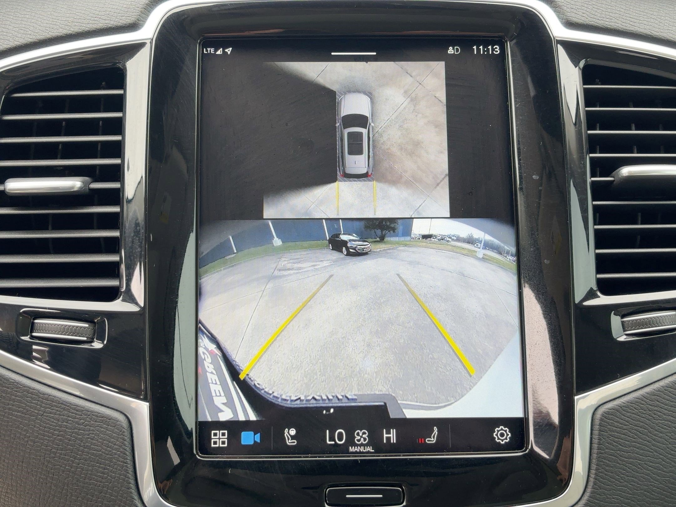 Used 2024 Volvo XC90 B6 Plus w/ Protection Package Premier image 26