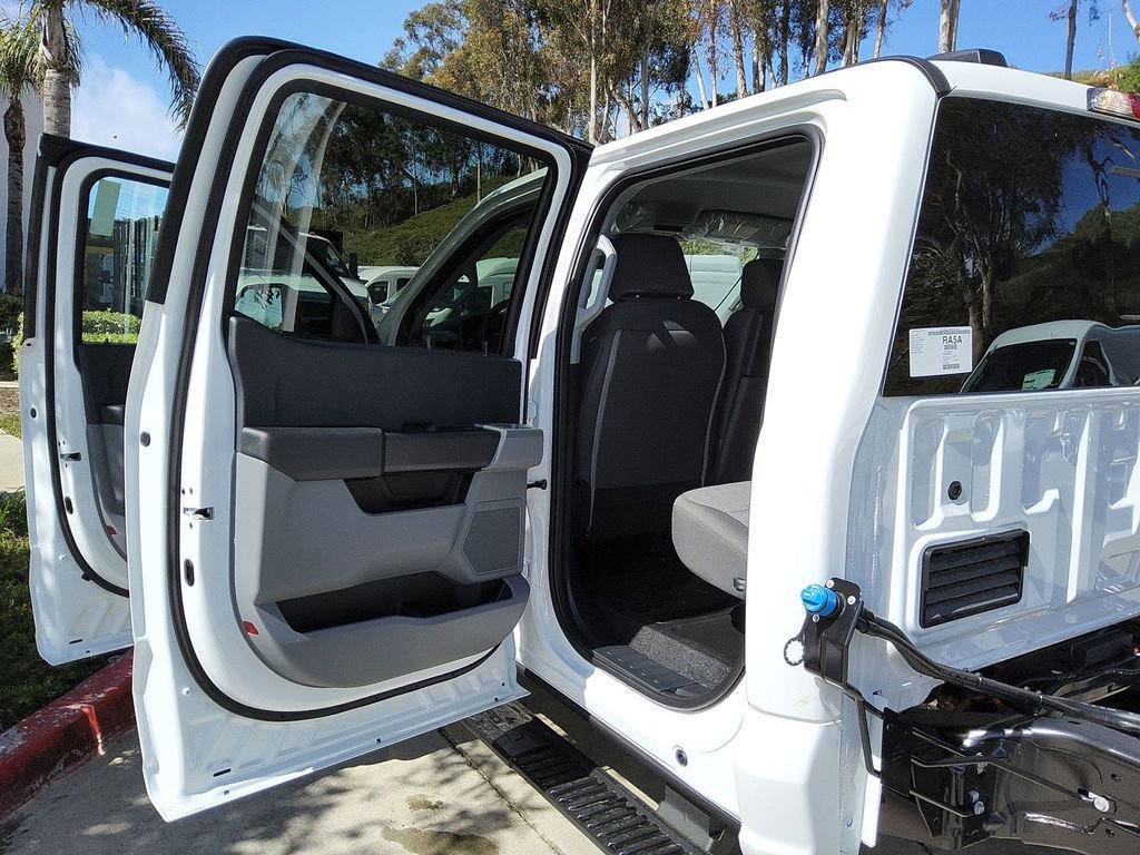 New 2026 Ford F450 XL w/ XL Chrome Package image 13