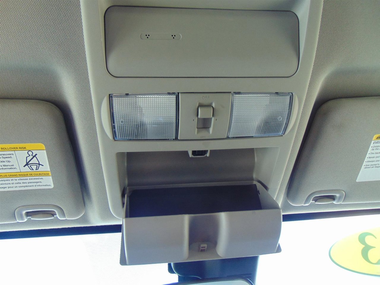 Used 2023 Nissan Frontier SV w/ SV Convenience Package image 21