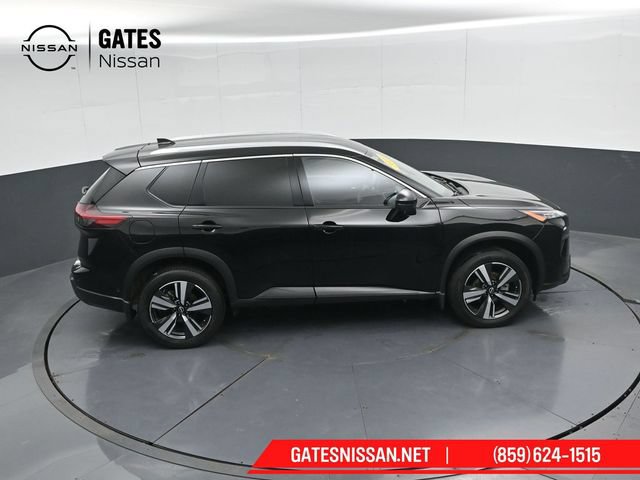 Used 2025 Nissan Rogue SL AWD/4WD image 49
