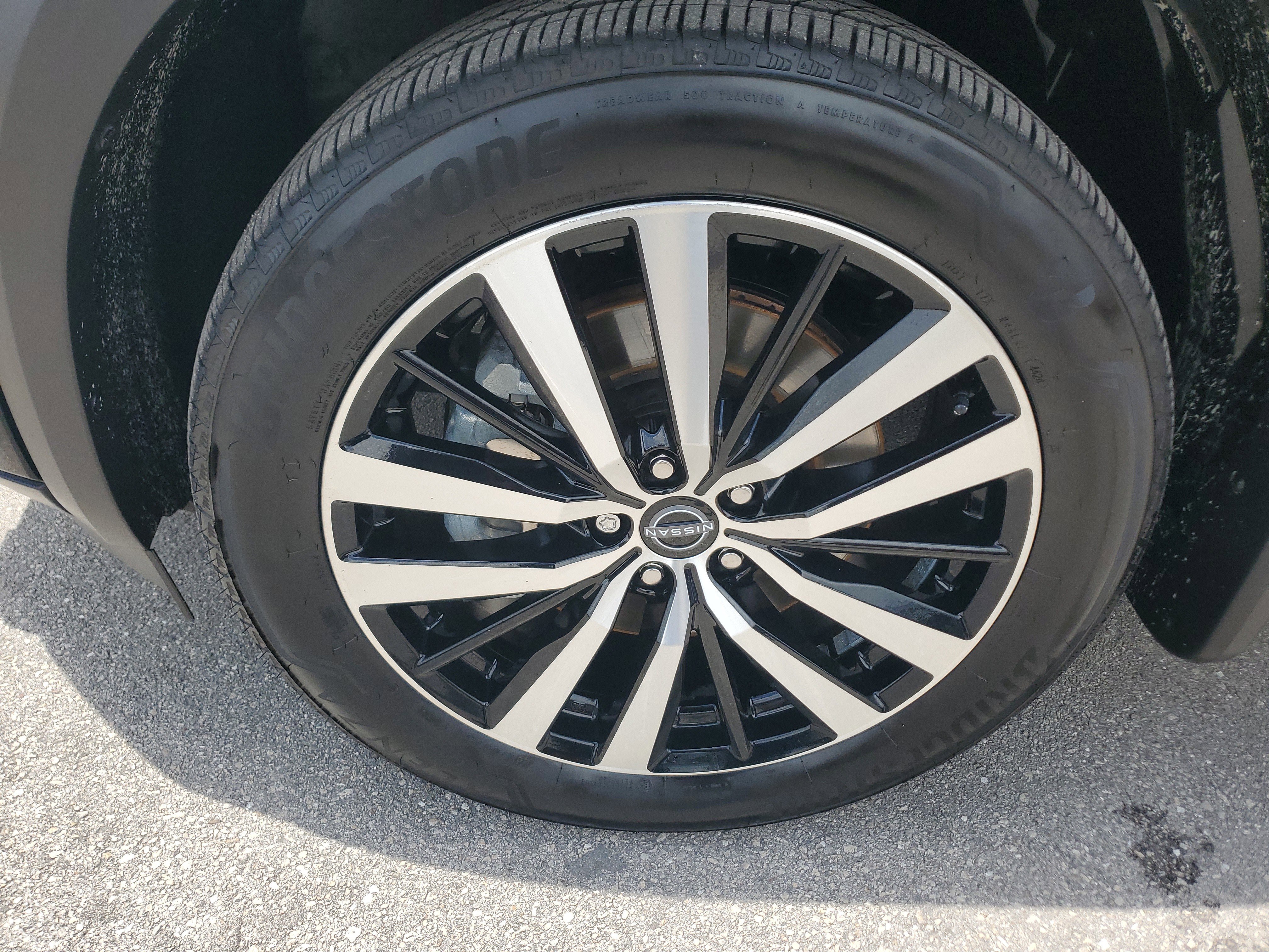 Certified 2024 Nissan Pathfinder Platinum w/ Cargo Package image 32