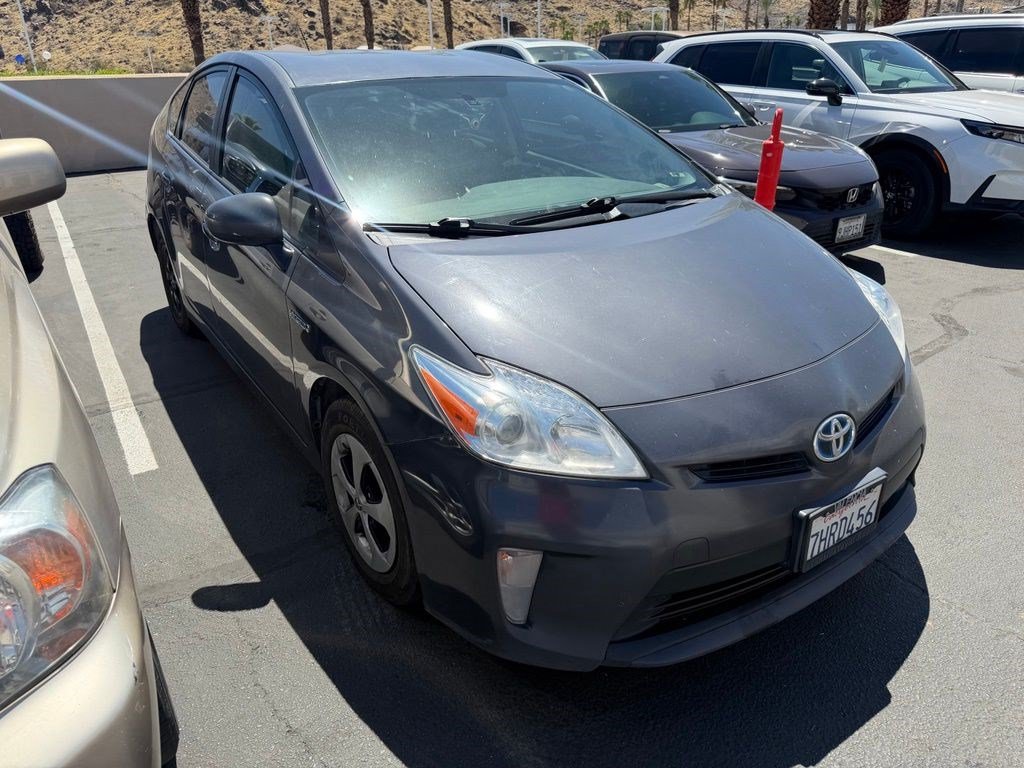 Used 2015 Toyota Prius Three FWD image 3