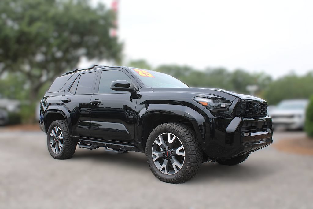 Used 2025 Toyota 4Runner TRD Sport AWD/4WD image 3