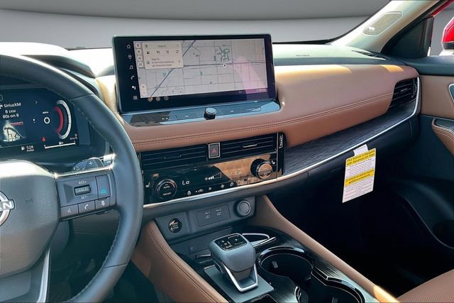 New 2026 Nissan Rogue Platinum image 6