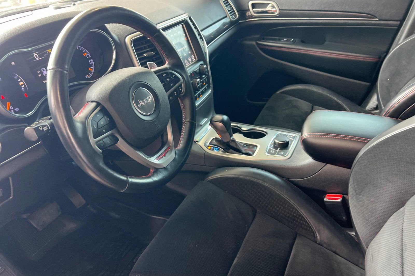 Used 2018 Jeep Grand Cherokee Trailhawk image 7