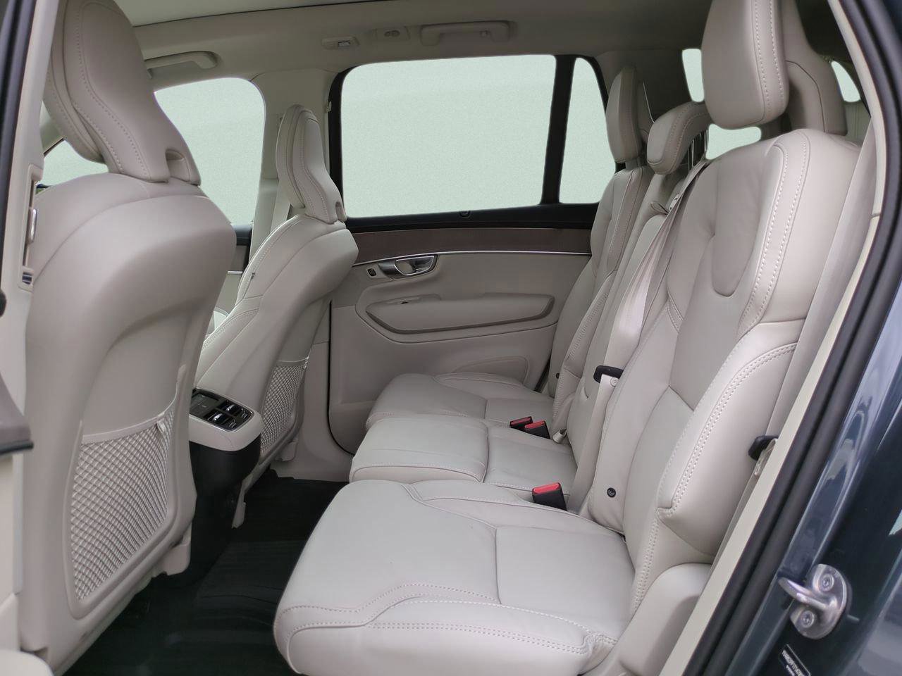 New 2026 Volvo XC90 B6 Ultra w/ Protection Package image 10